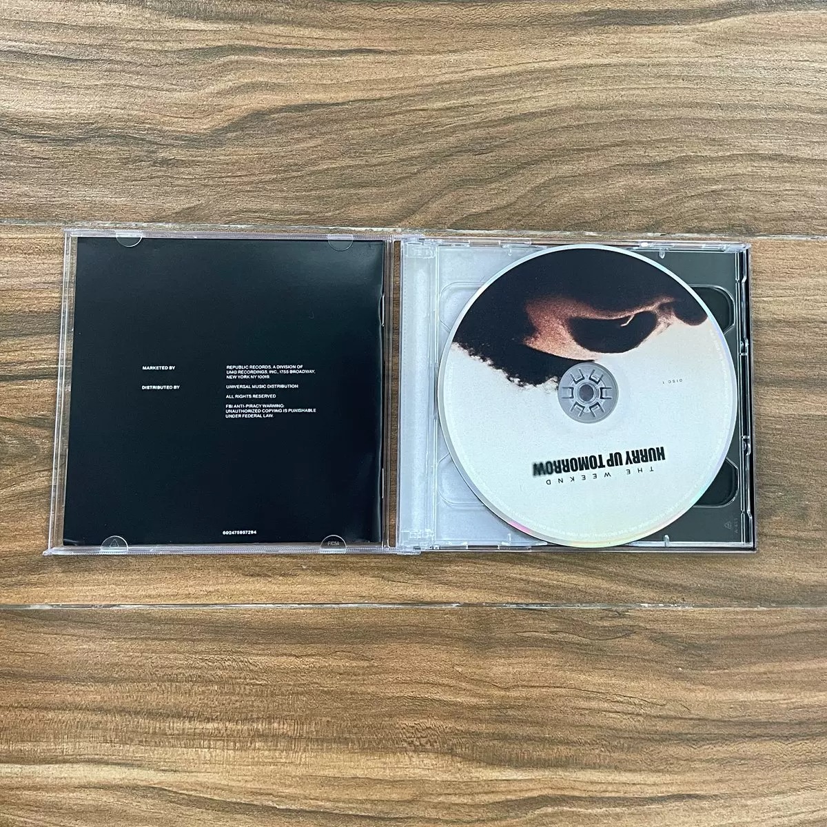 The Weeknd Hurry Up Tomorrow T - đánh giá và giá Audio Music Of